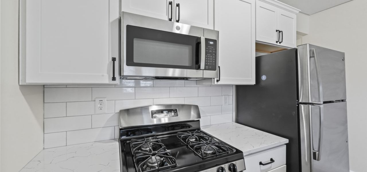 Interior view of a warm and stylish 1-bedroom apartment at 33 Franklin St #2 in downtown Saratoga Springs, NY with updated finishes and walkable access to shops and dining.