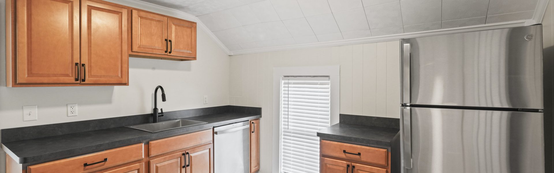 Newly renovated 1 bedroom apartment with office at 35 Saratoga Ave #5 in South Glens Falls, NY