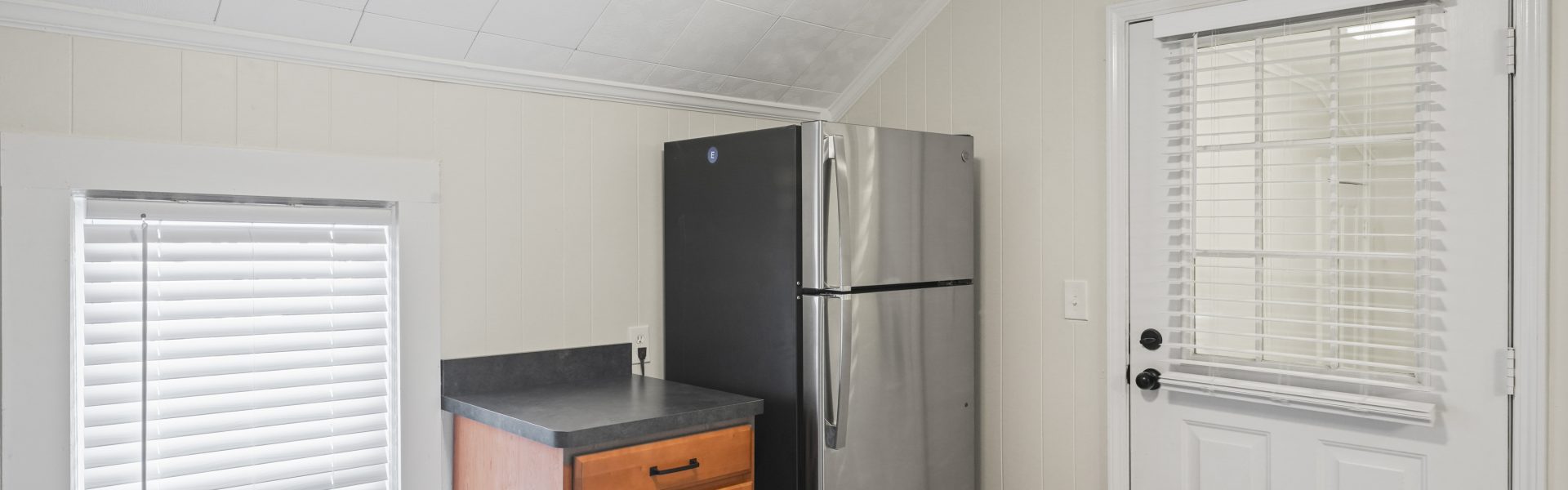 Newly renovated 1 bedroom apartment with office at 35 Saratoga Ave #5 in South Glens Falls, NY