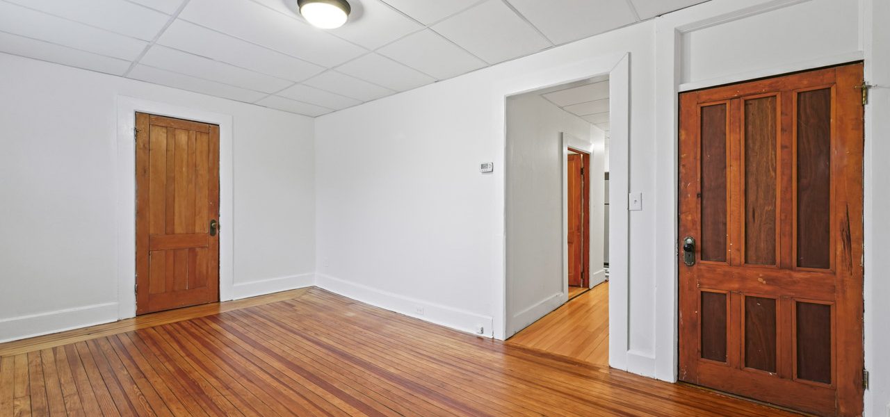 Interior view of a charming 1-bedroom apartment at 33 Franklin St #4 in downtown Saratoga Springs, NY, near Broadway shopping and dining.