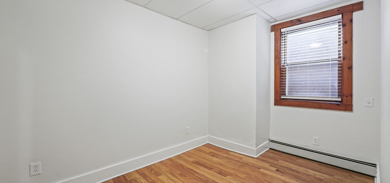 Interior view of a charming 1-bedroom apartment at 33 Franklin St #4 in downtown Saratoga Springs, NY, near Broadway shopping and dining.