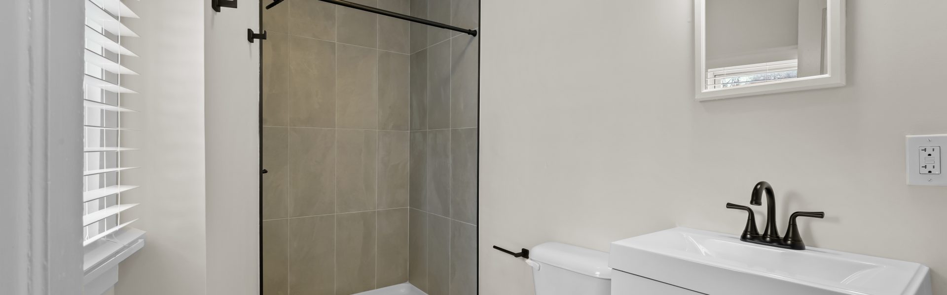 Rental apartment at 58 Lincoln Ave #5 in Saratoga Springs, NY